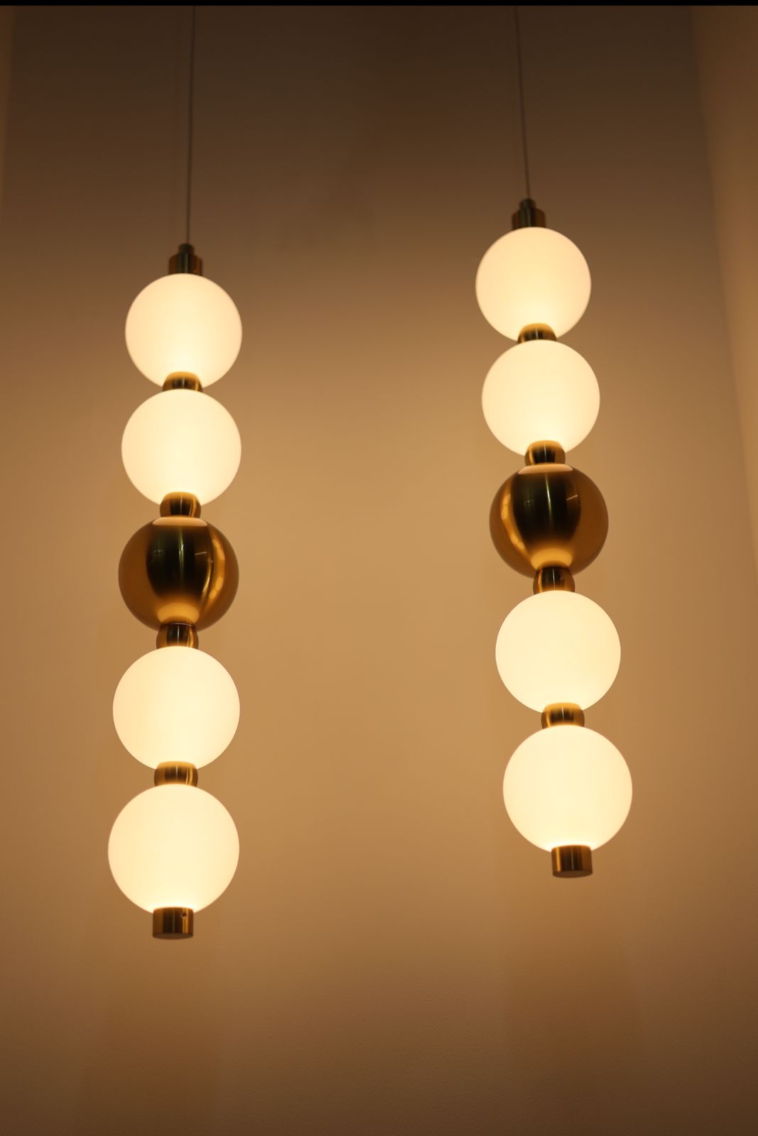 White Ball Pendant Light