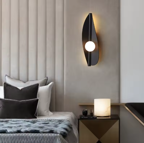 Leaf Wall Light